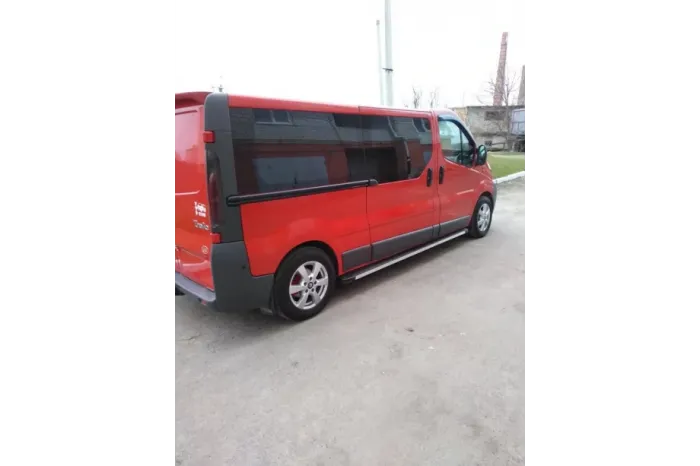 Opel Vivaro Бокові пороги Maya