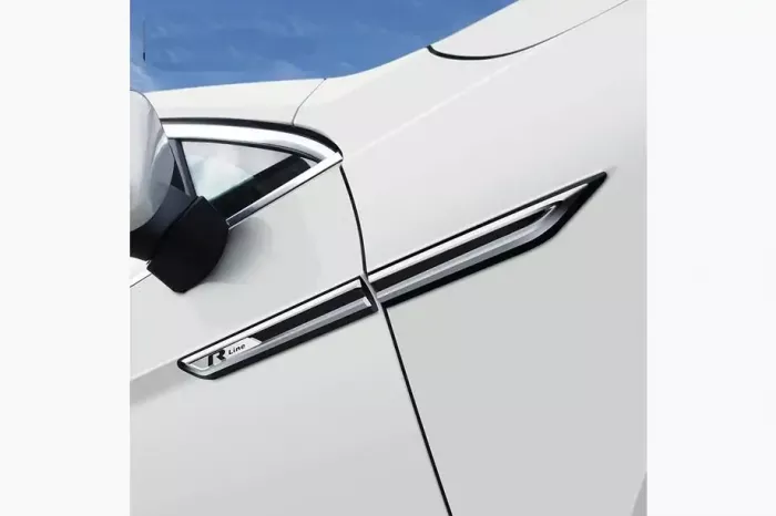 Шильдик R-Line (в асортименті) Volkswagen Passat B8 2015↗ мм.
