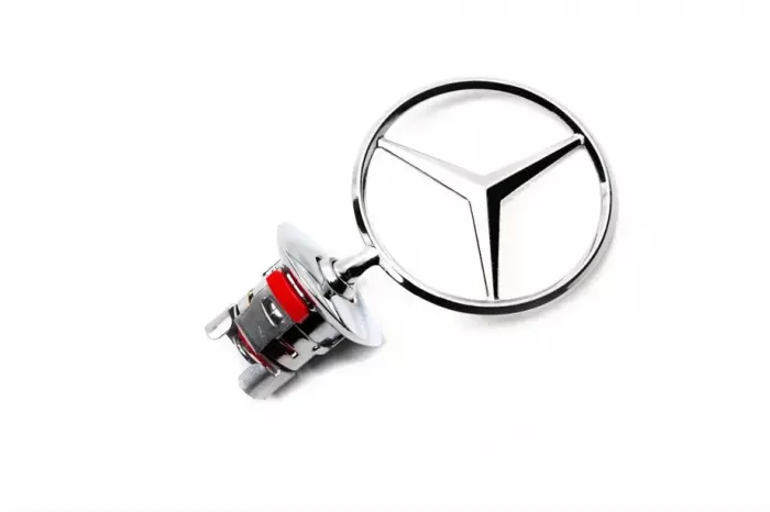 Емблема приціл (без напису) Mercedes C-class W204 2007-2015рр.