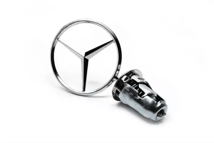 Емблема приціл Mercedes W123